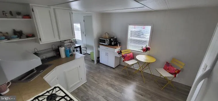 160 CHESTNUT DR Barnegat, NJ 08005