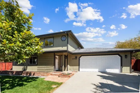 2430 Camden Court