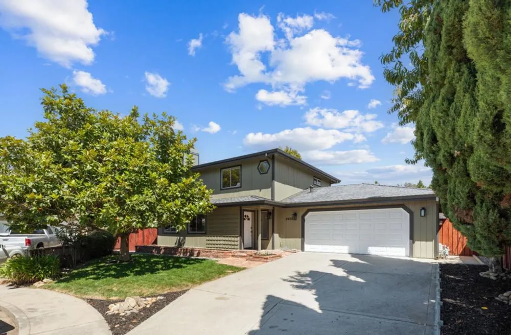 2430 Camden Court Santa Cruz, CA 95065