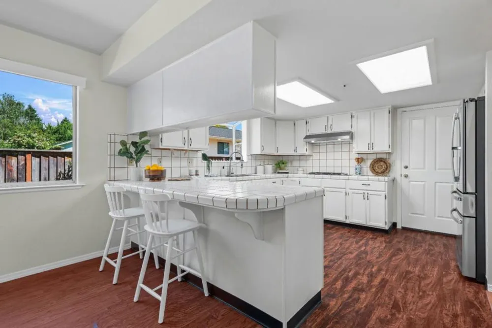 2430 Camden Court Santa Cruz, CA 95065