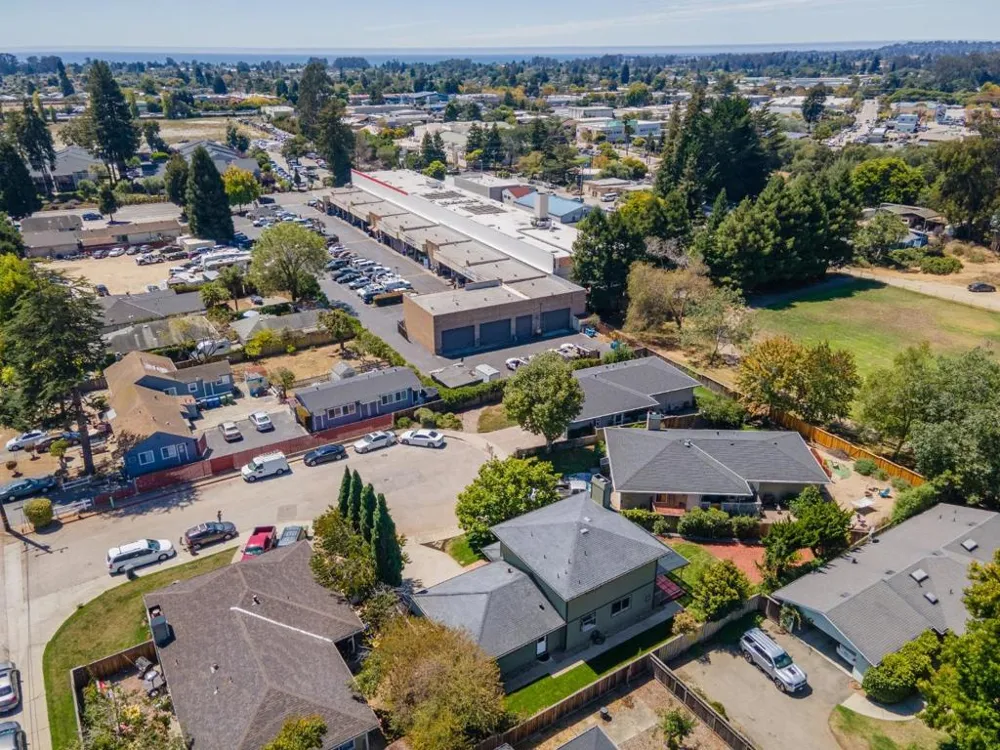2430 Camden Court Santa Cruz, CA 95065