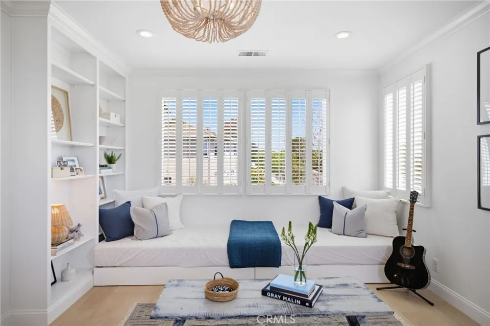 64 Trail Canyon Aliso Viejo, CA 92656