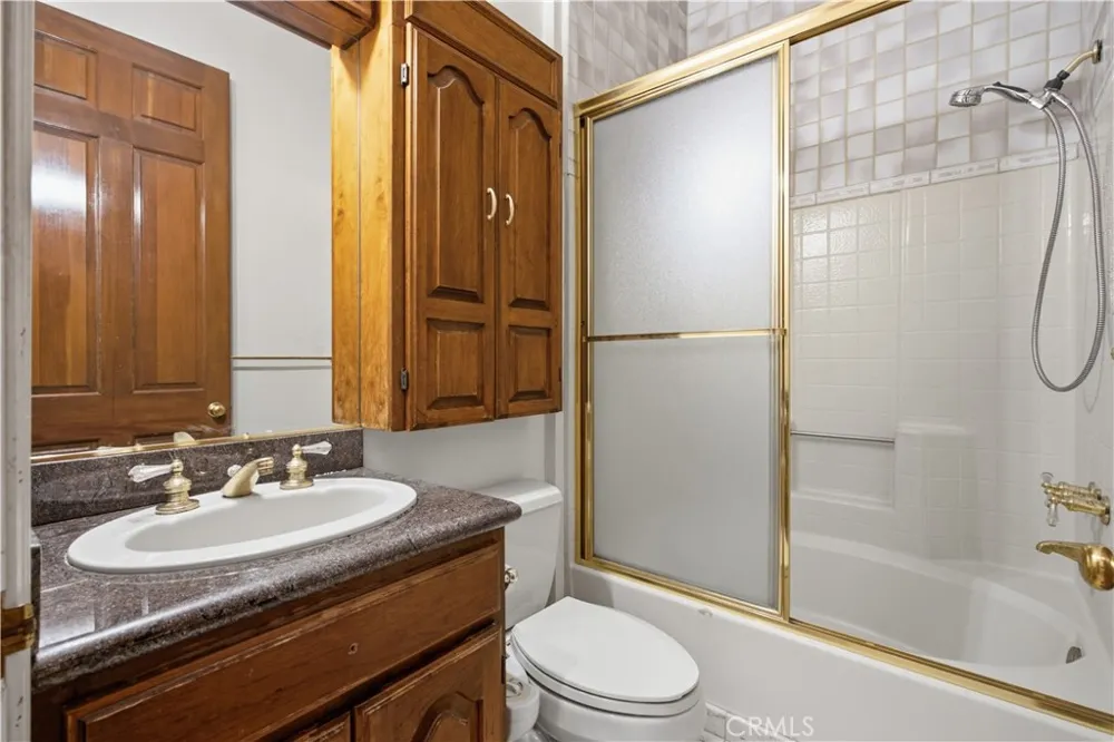 5064 Gaviota Encino, CA 91436