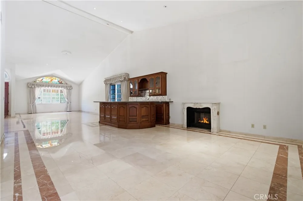 5064 Gaviota Encino, CA 91436