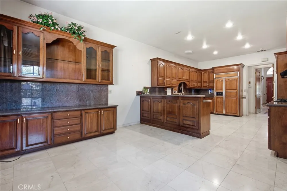 5064 Gaviota Encino, CA 91436