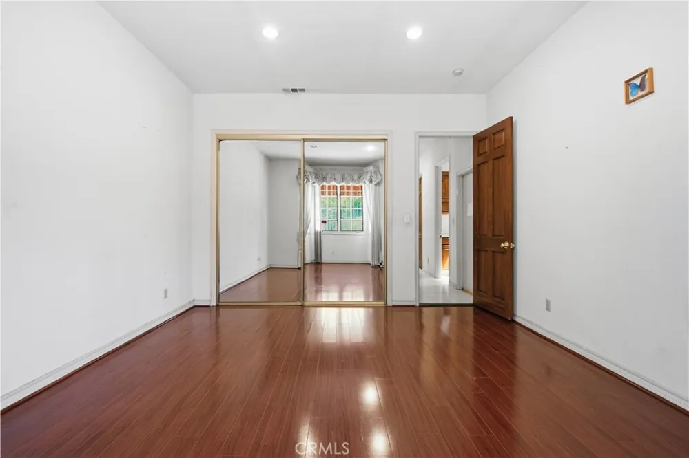 5064 Gaviota Encino, CA 91436