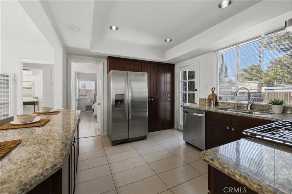 2860 Daisy Avenue Long Beach, CA 90806