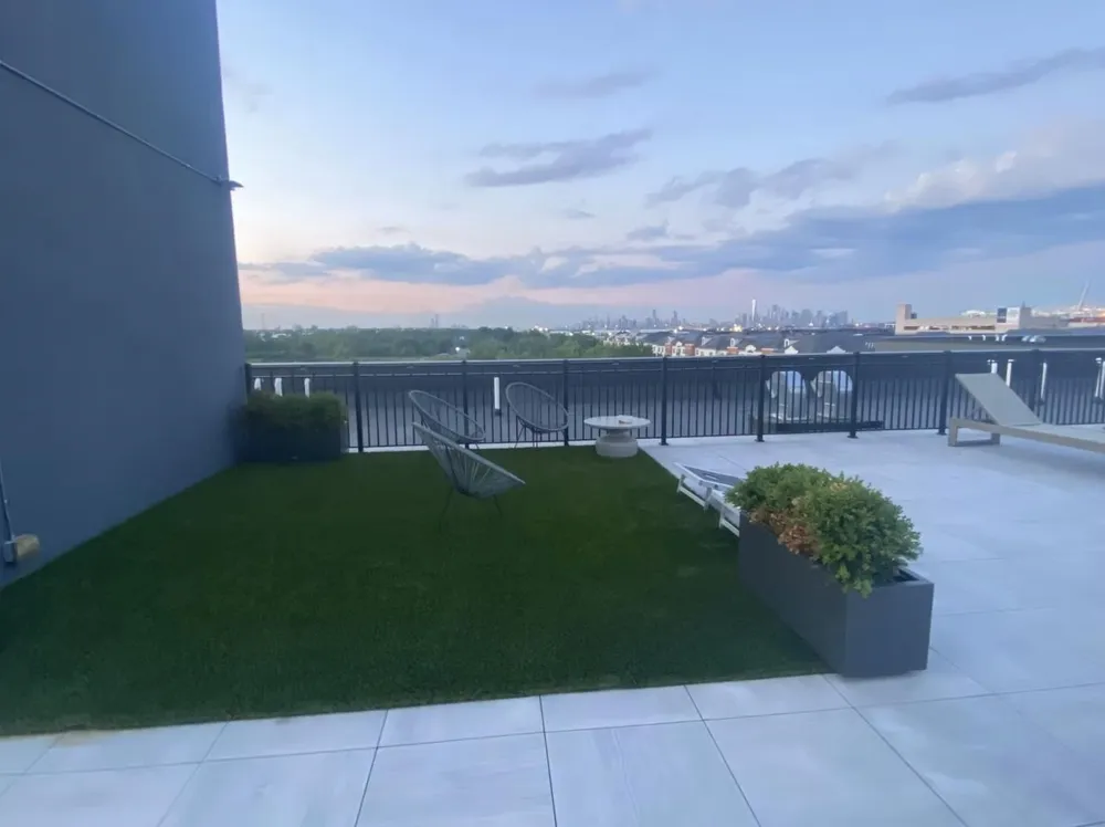 1 FLAGSHIP ST Bayonne, NJ 07002