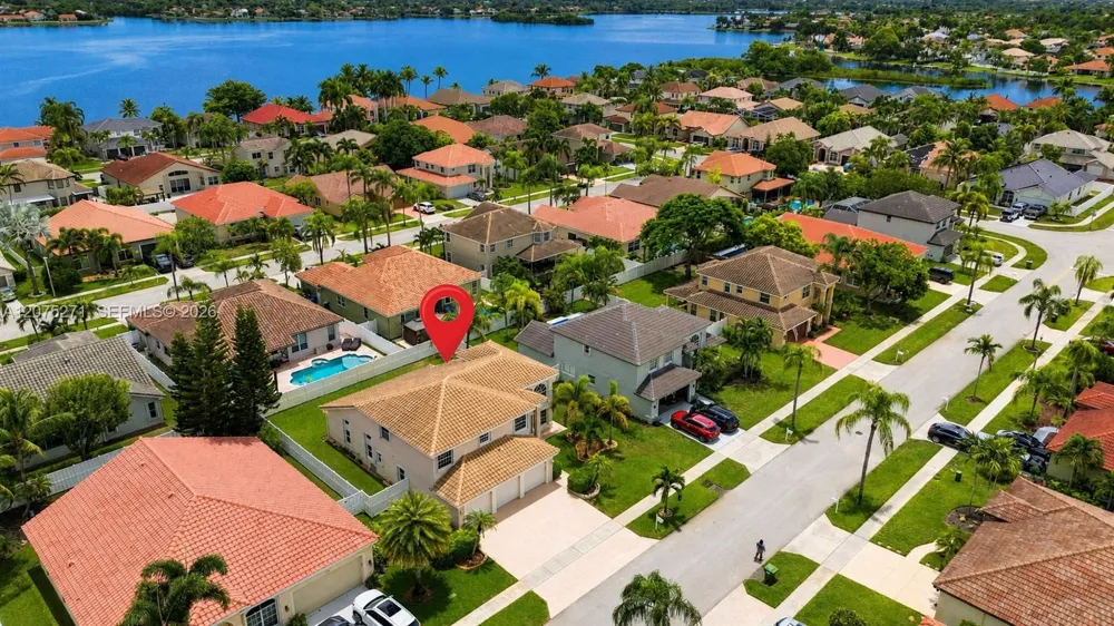 18341 NW 10th St Pembroke Pines, FL 33029