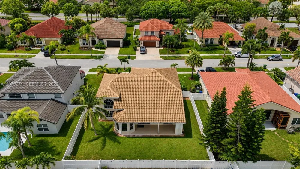 18341 NW 10th St Pembroke Pines, FL 33029