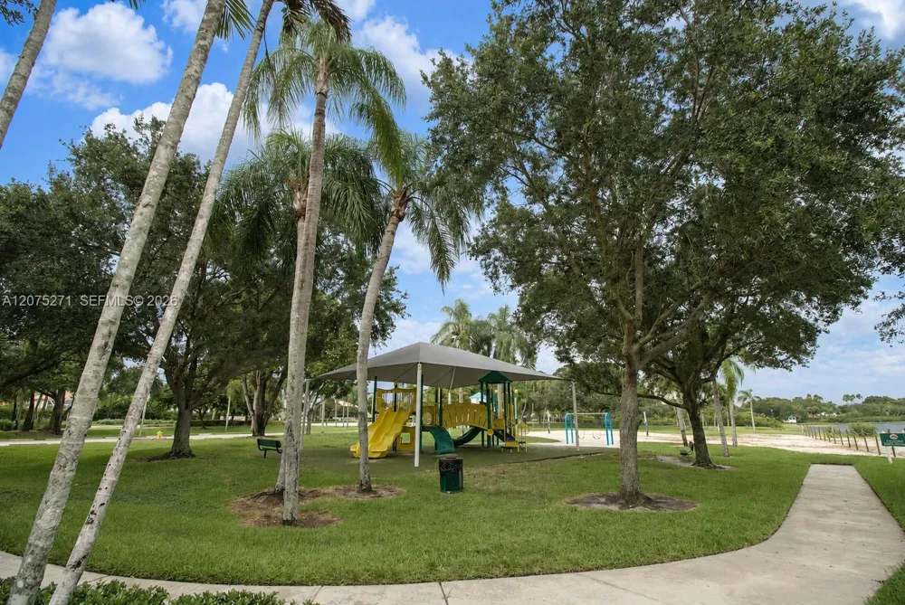 18341 NW 10th St Pembroke Pines, FL 33029