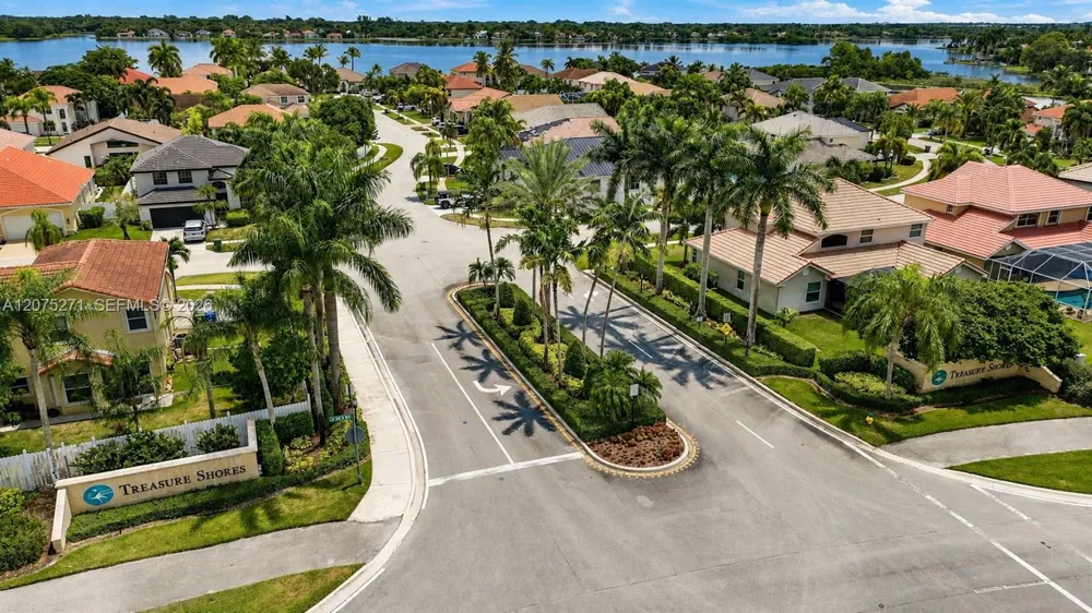 18341 NW 10th St Pembroke Pines, FL 33029