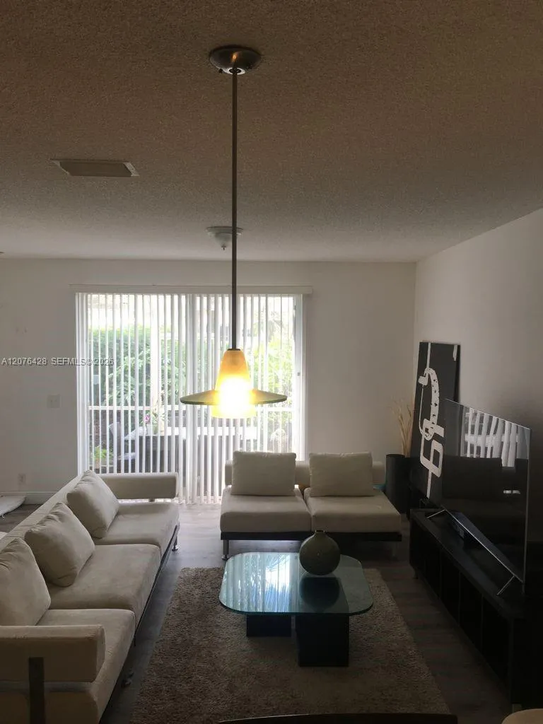 3870 San Simeon Cir #0 Weston, FL 33331
