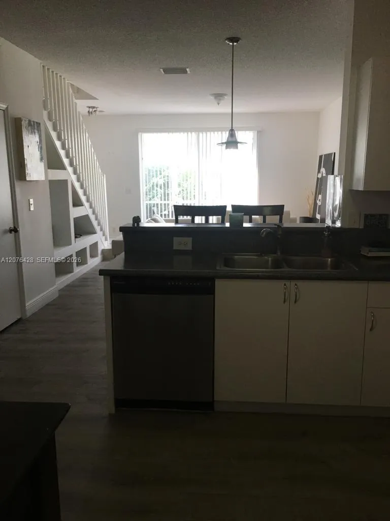 3870 San Simeon Cir #0 Weston, FL 33331