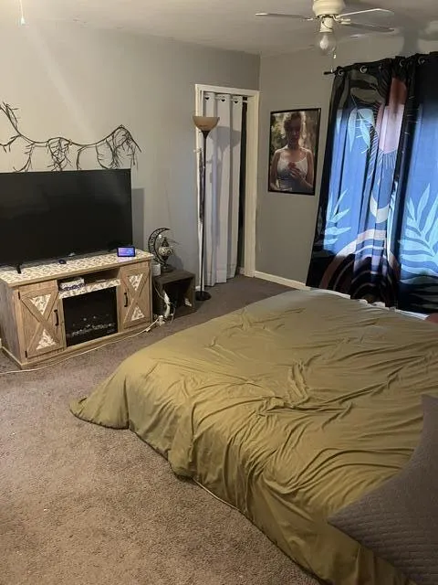 19211 Beech Daly Redford, MI 48240