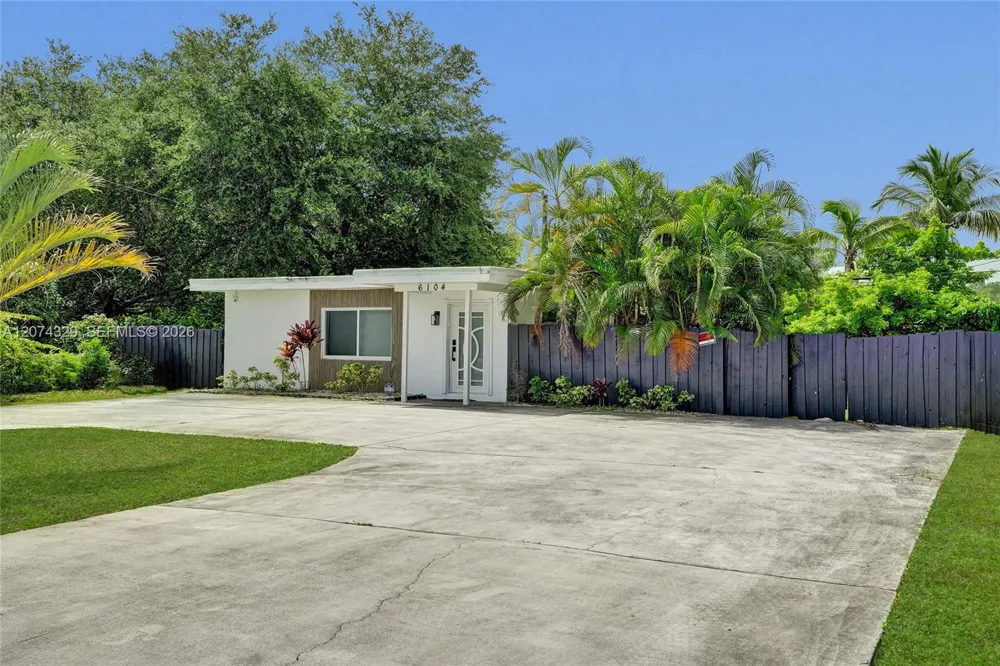 6104 SW 33rd St Miramar, FL 33023