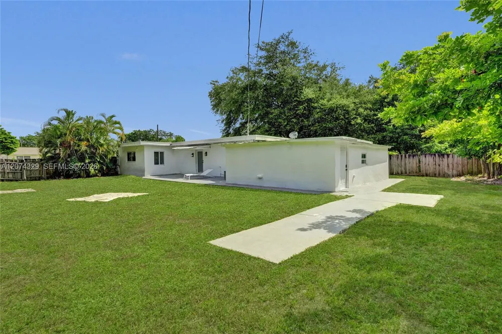 6104 SW 33rd St Miramar, FL 33023