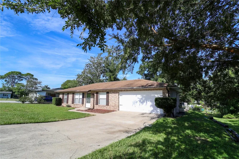 1526 PIEDMONT DRIVE Deltona, FL 32725