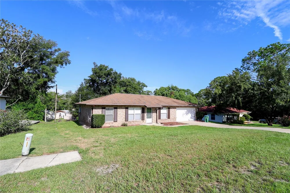 1526 PIEDMONT DRIVE Deltona, FL 32725