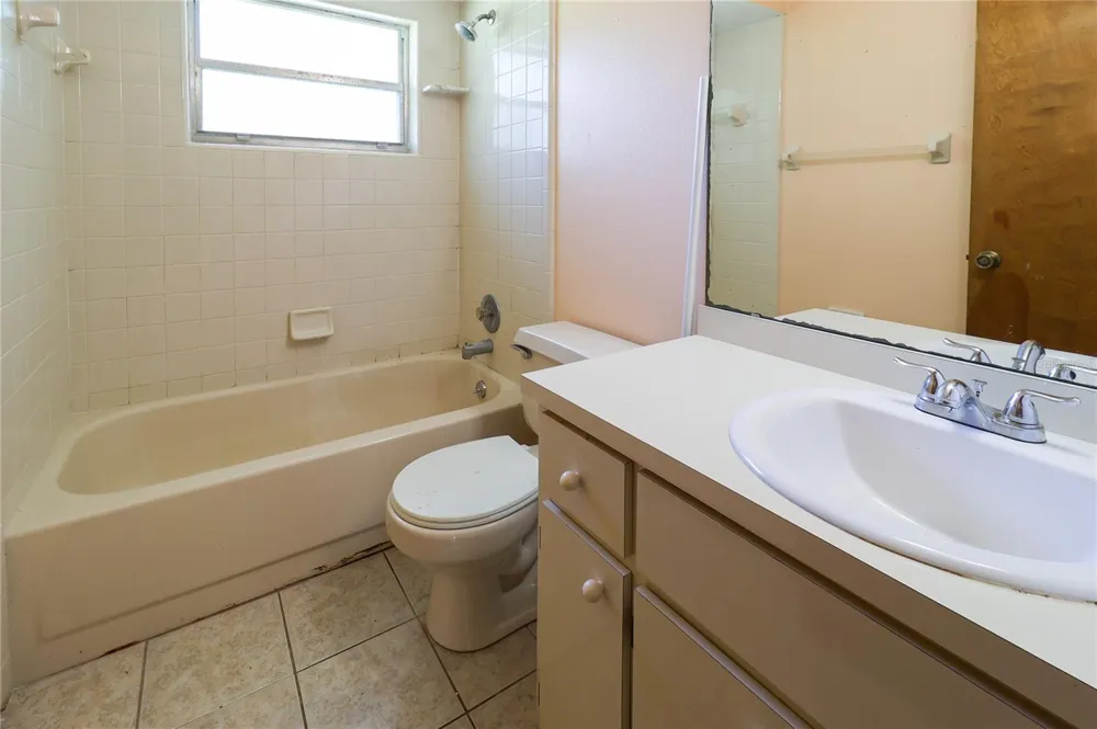 1526 PIEDMONT DRIVE Deltona, FL 32725