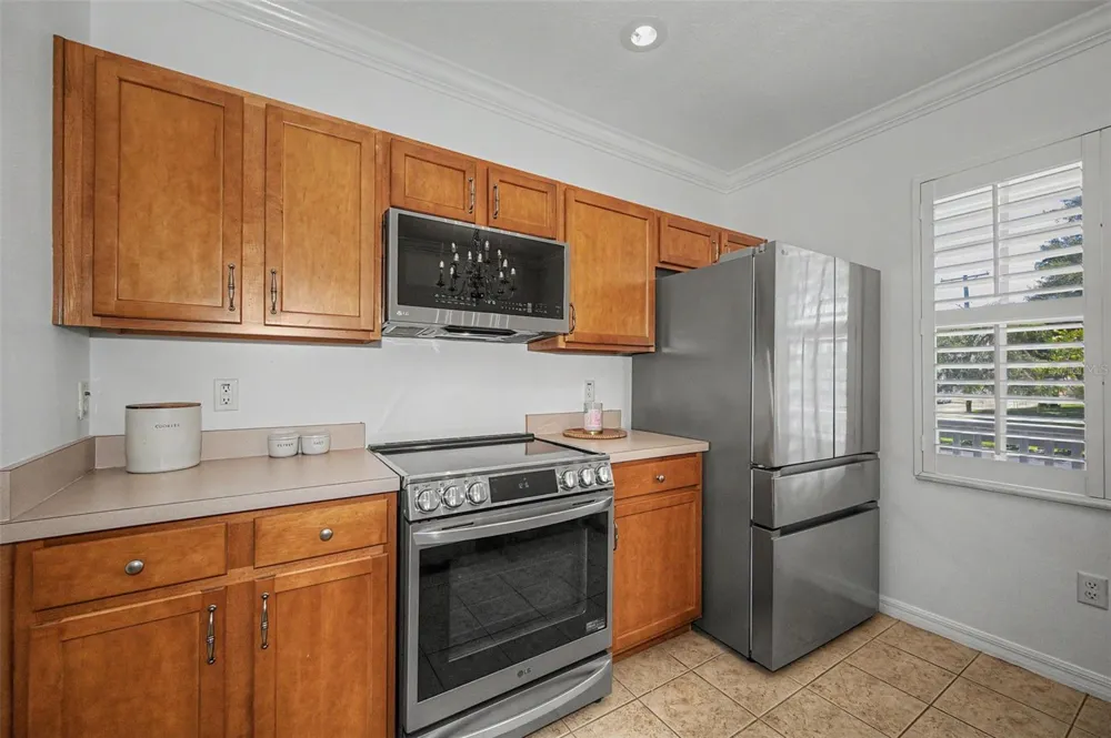4909 ELIZABETH ANNE CIRCLE Tampa, FL 33616