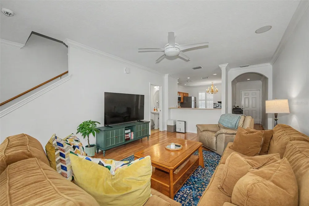 4909 ELIZABETH ANNE CIRCLE Tampa, FL 33616