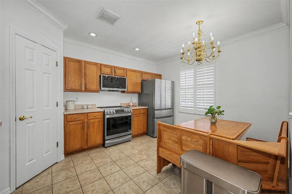 4909 ELIZABETH ANNE CIRCLE Tampa, FL 33616