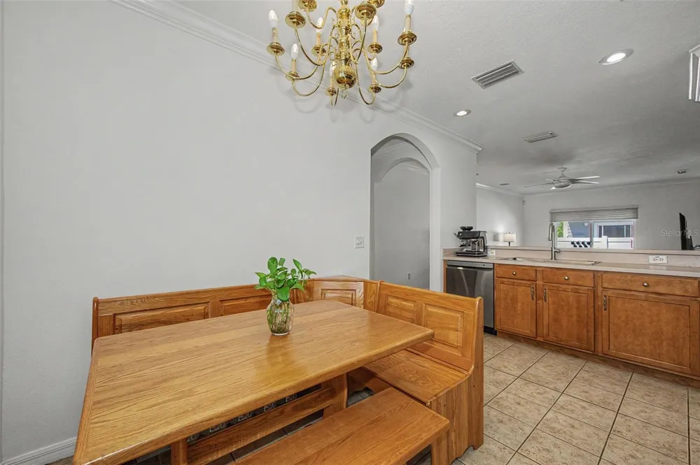 4909 ELIZABETH ANNE CIRCLE Tampa, FL 33616