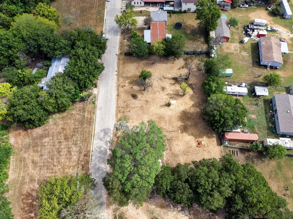 4701 Whirlaway Street Del Valle, TX 78617