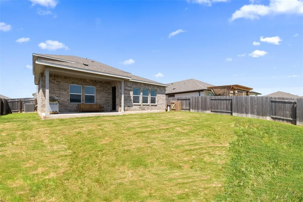 14029 Heartland Drive Manor, TX 78653