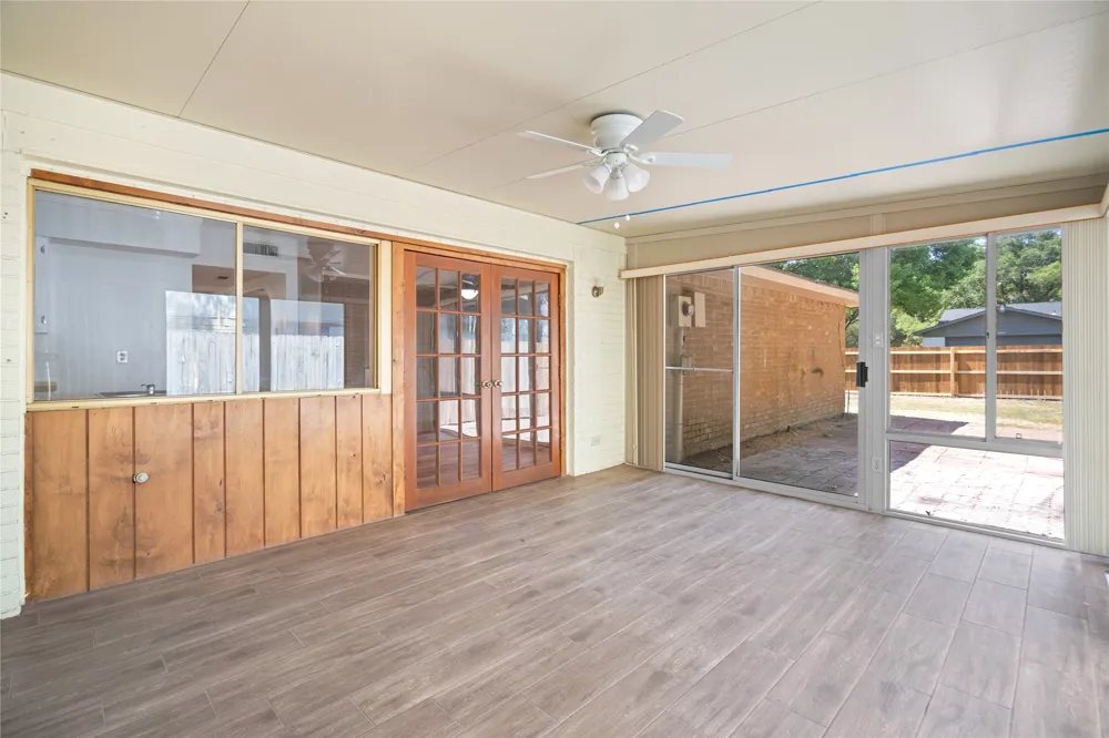 2801 Clover Valley Drive Garland, TX 75043