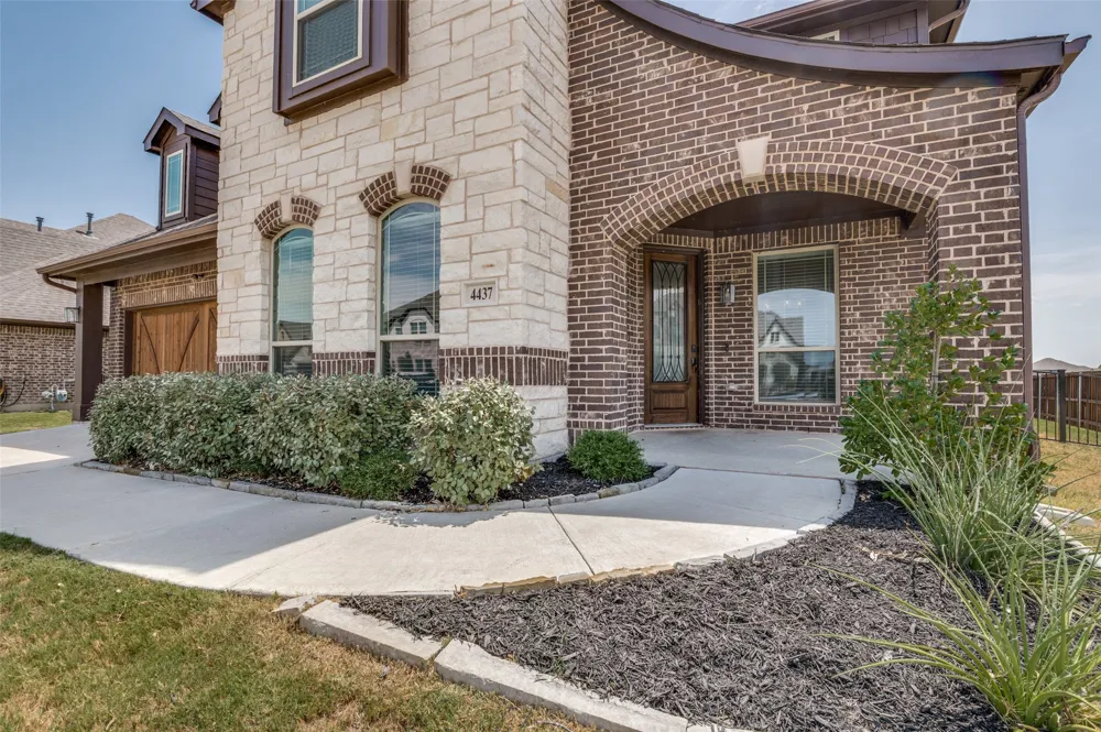4437 Lupine Estate Drive Joshua, TX 76058
