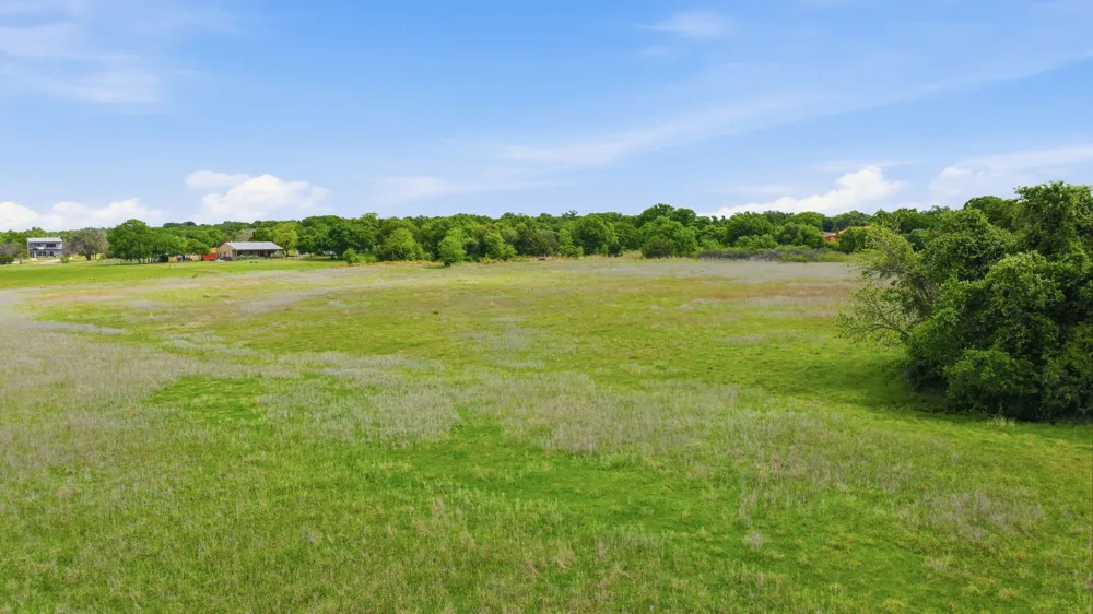 Ladybird Ln Azle, TX 76020