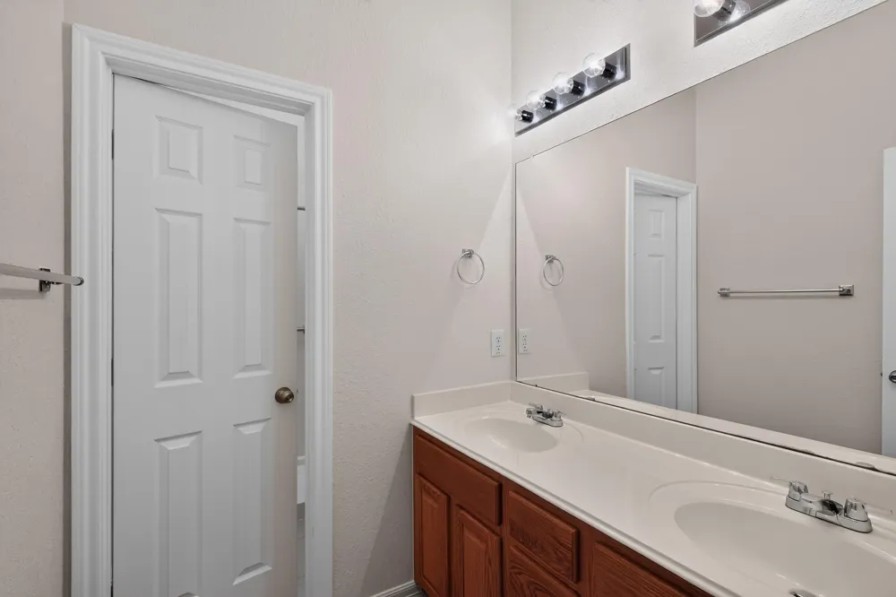 8807 Wenona Walk Missouri City, TX 77459