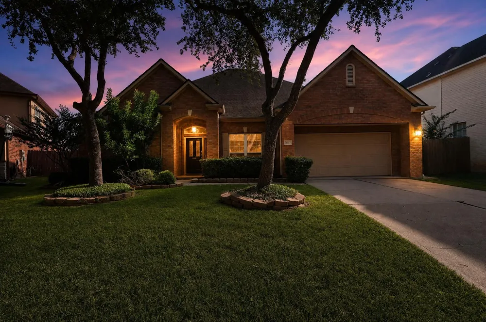 8807 Wenona Walk Missouri City, TX 77459