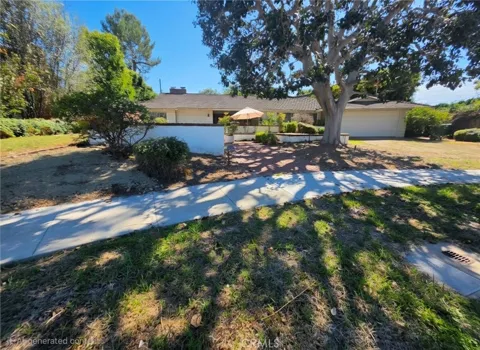 1112 Charwood Lane