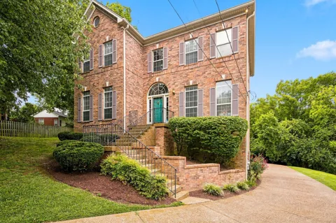 605 Brelan Ct
