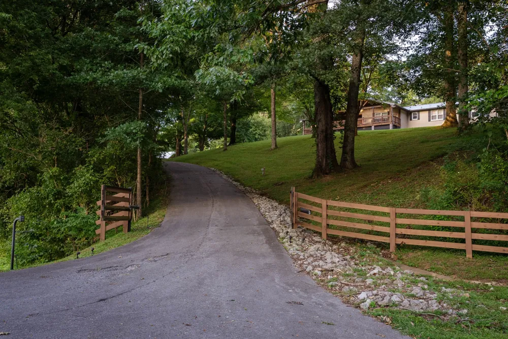 4118 Leipers Creek Rd Williamsport, TN 38487
