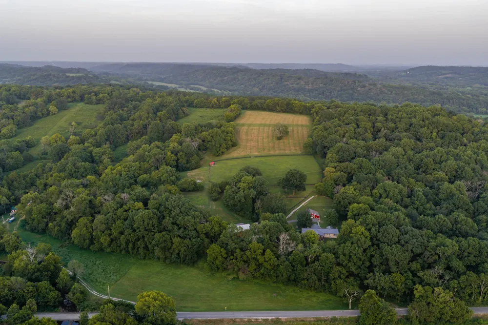 4118 Leipers Creek Rd Williamsport, TN 38487