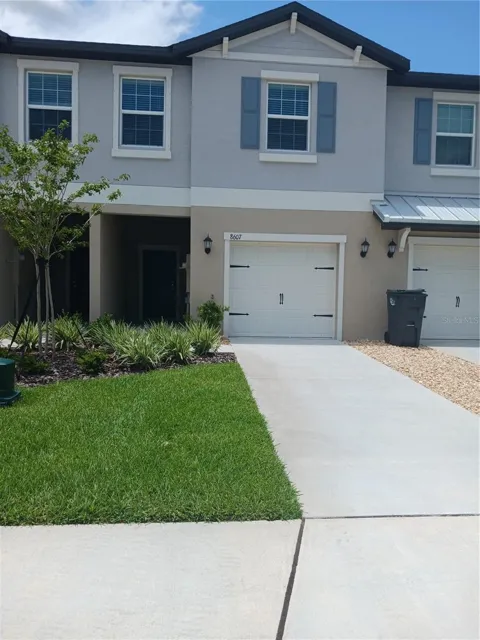 8607 TROPICAL AIRE LANE