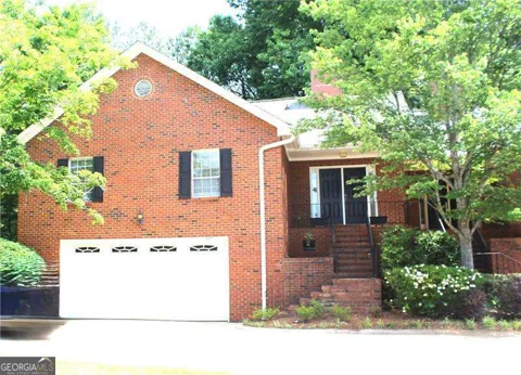 3691 Blackshear CT