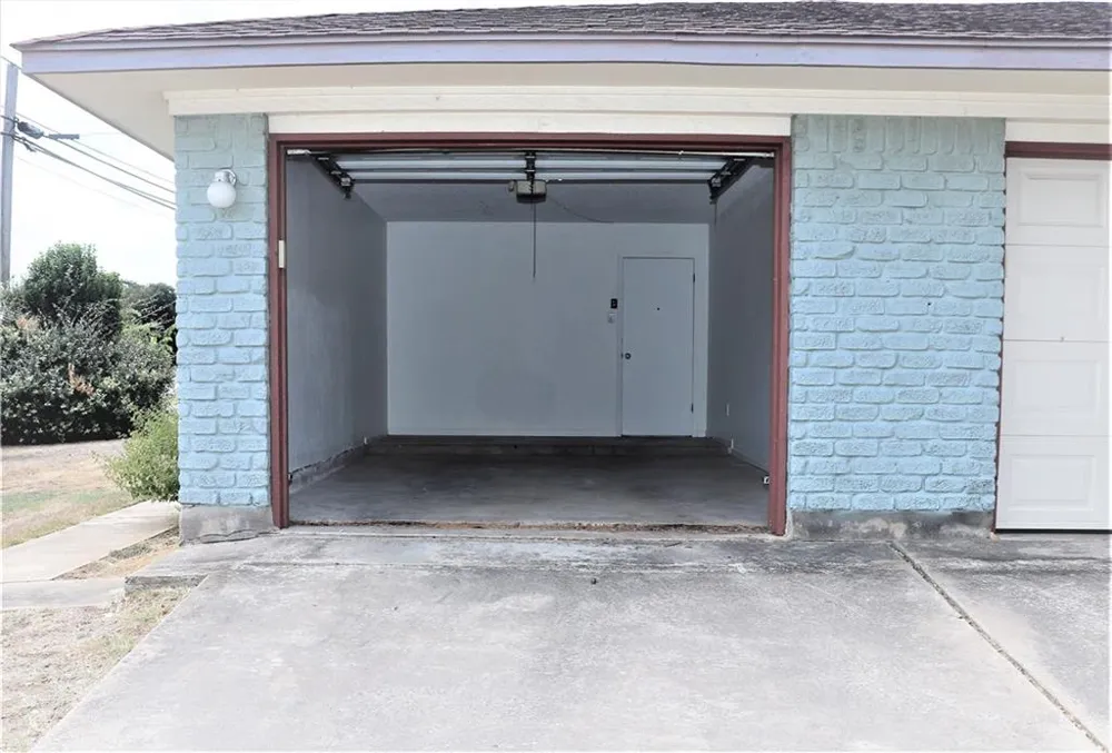 1214 Leander Road #B Georgetown, TX 78628
