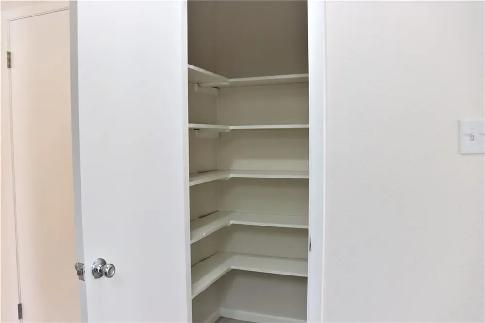 1214 Leander Road #B Georgetown, TX 78628