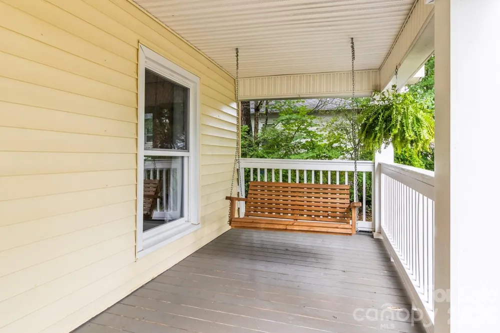 412 1st Avenue Maiden, NC 28650