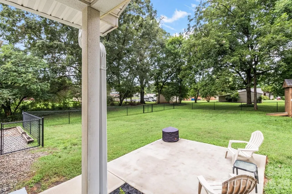 412 1st Avenue Maiden, NC 28650