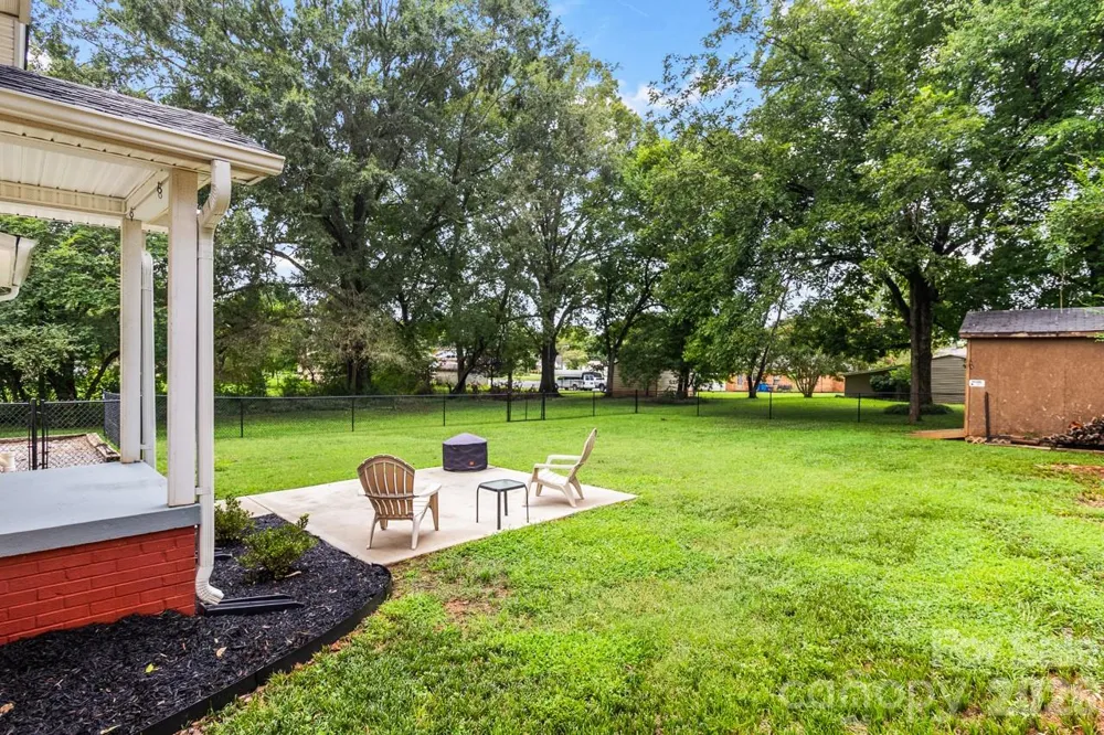 412 1st Avenue Maiden, NC 28650