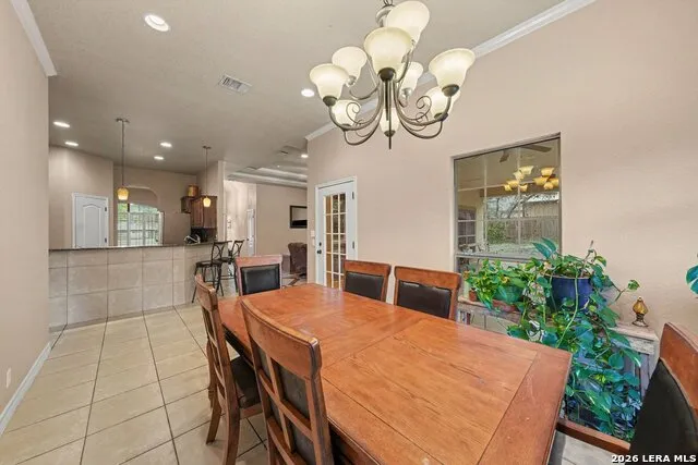 438 Rosewood Dr La Vernia, TX 78121