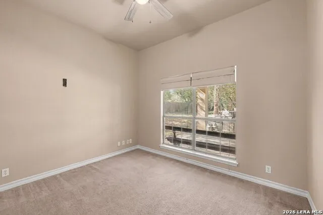 438 Rosewood Dr La Vernia, TX 78121