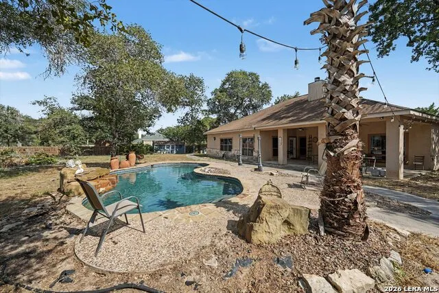 438 Rosewood Dr La Vernia, TX 78121