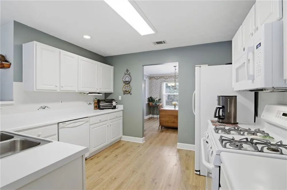 2725 Angel Oak Circle Dacula, GA 30019